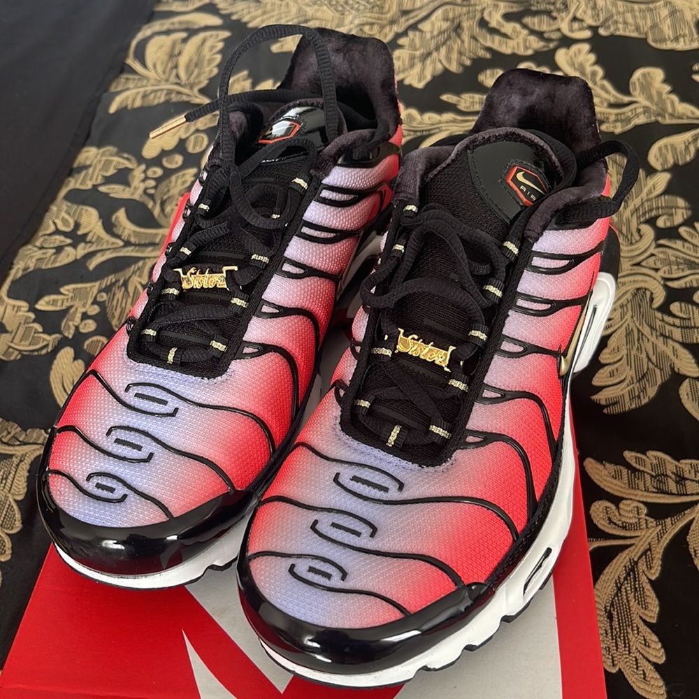 Nike Air Max Plus 8.5 Woman